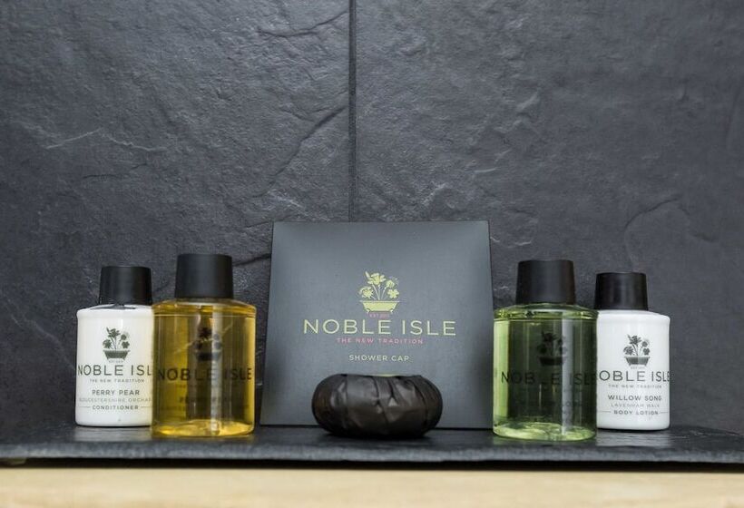 غرفة كلاسيكية, Elephant