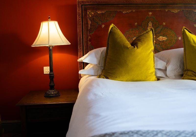 غرفة سوبيريور, Elephant