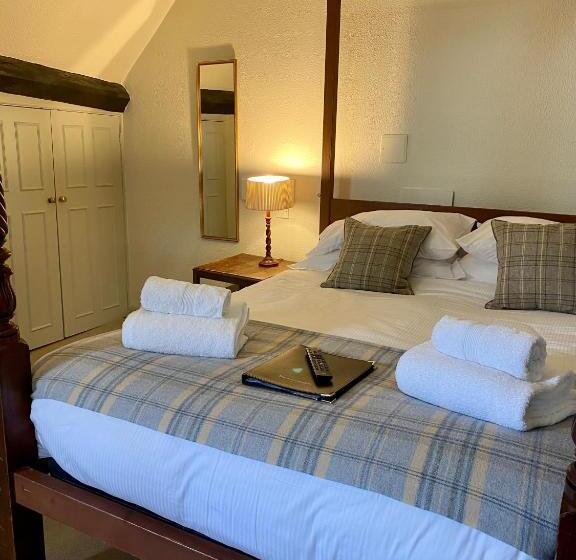 غرفة قياسية, The Golden Pheasant