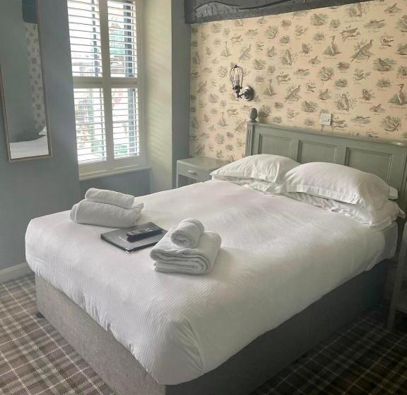 غرفة قياسية, The Golden Pheasant