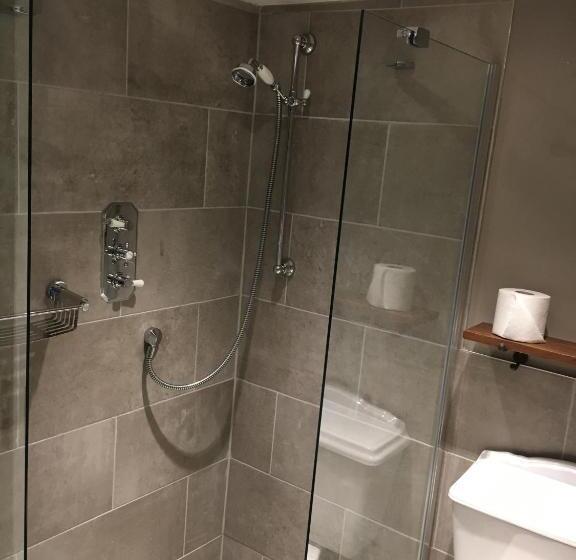 غرفة ديلوكس, The Golden Pheasant