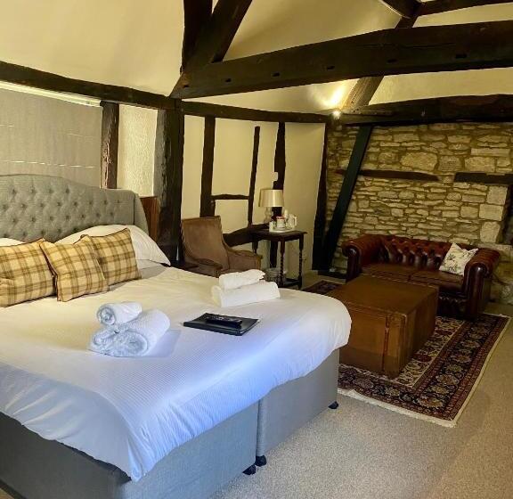 غرفة ديلوكس, The Golden Pheasant