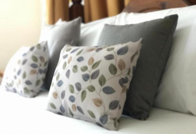 غرفة عائلية, The Lordleaze Hotel And Restaurant