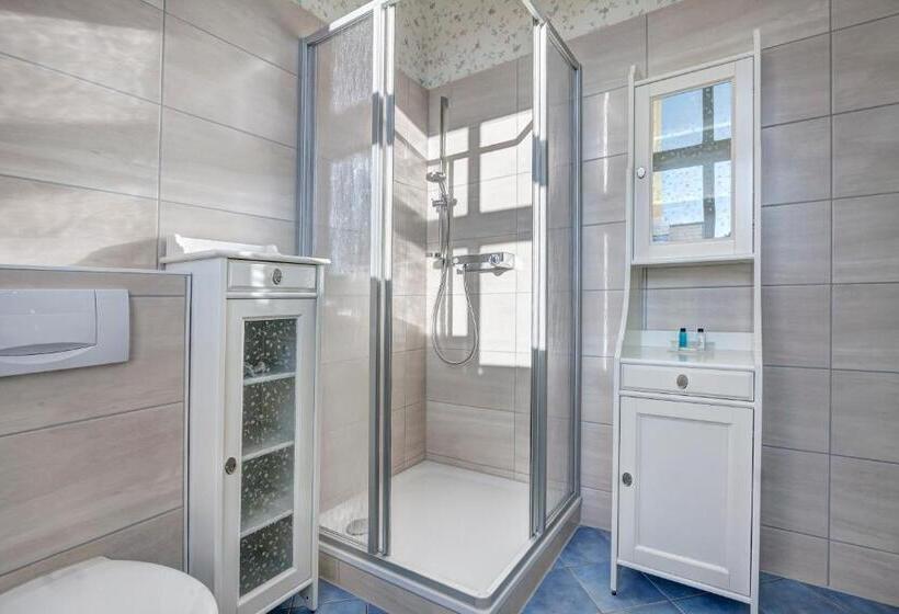 一楼标准间, Villa Seeschloßchen