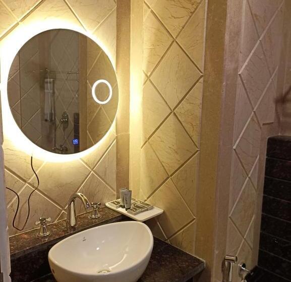 סוויטה נוף להרים, Vivaan Regency