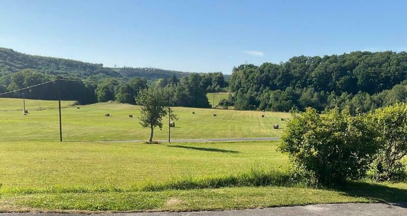 스탠다드 룸, A L Oree Du Bois