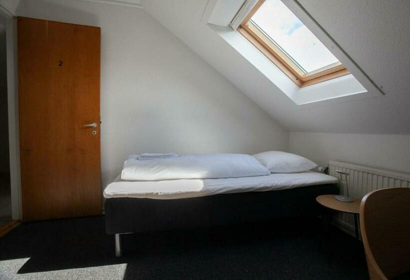 غرفة قياسية فردية حمام مشترك, The Bird / Guesthouse / 10 Min Walk Downtown