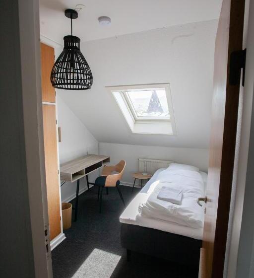 غرفة قياسية فردية حمام مشترك, The Bird / Guesthouse / 10 Min Walk Downtown