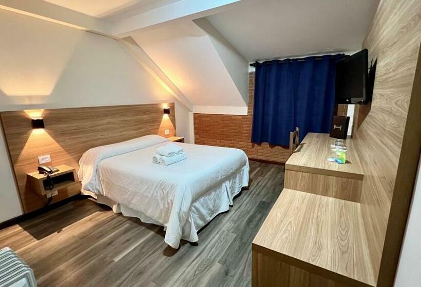 غرفة قياسية, Garnier