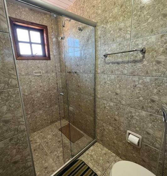 غرفة قياسية, Garnier