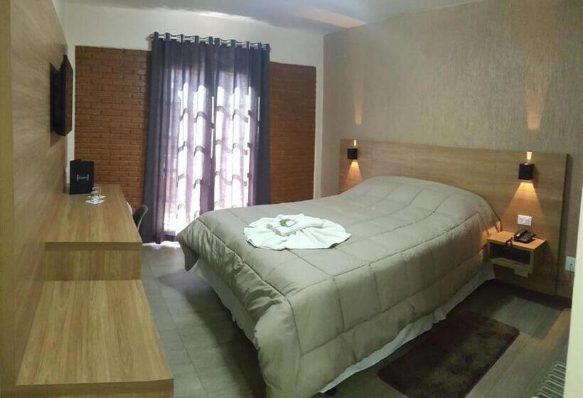 غرفة ديلوكس, Garnier