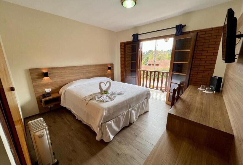 غرفة ديلوكس ثلاثية, Garnier