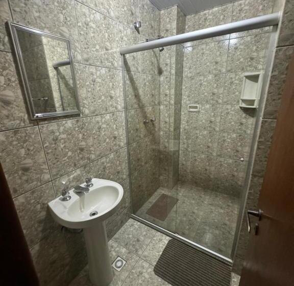 غرفة ديلوكس, Garnier