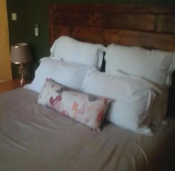 اتاق استاندارد, Birdville Bnb Guest House