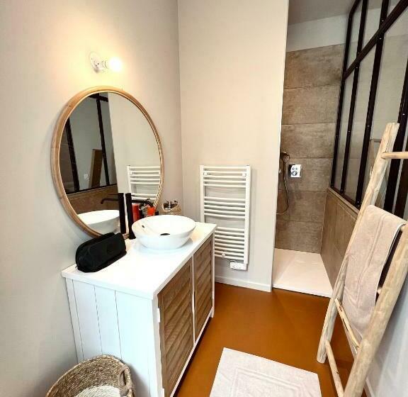 סוויטת סופריור, Les Suites De La Tour D Embas