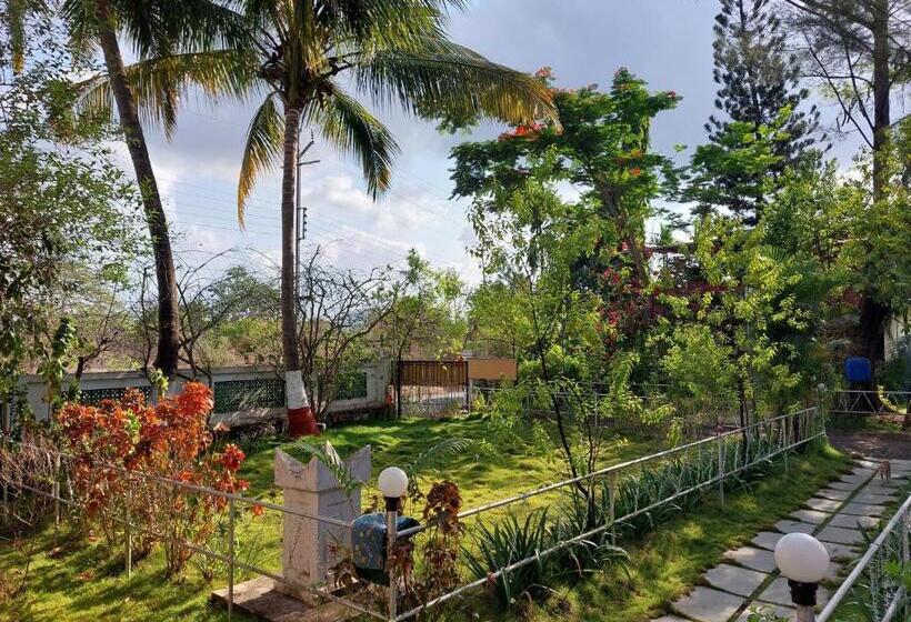 ３ベッドルームスタンダードバンガロー, Prajakta Rest House