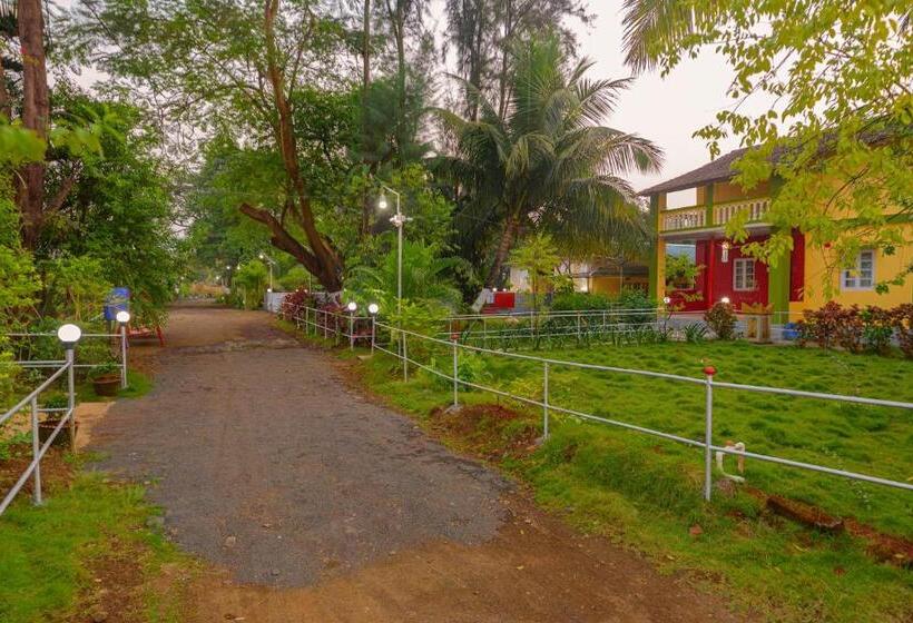 ファミリールーム, Prajakta Rest House