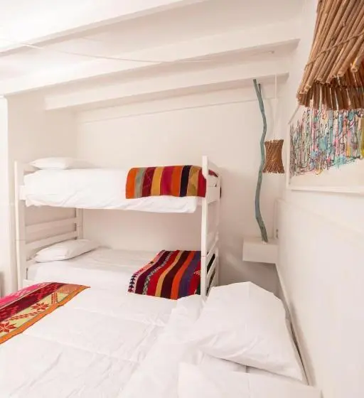 اتاق کلاسیک چهارنفره, Hostal Copart