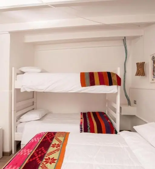 اتاق کلاسیک چهارنفره, Hostal Copart