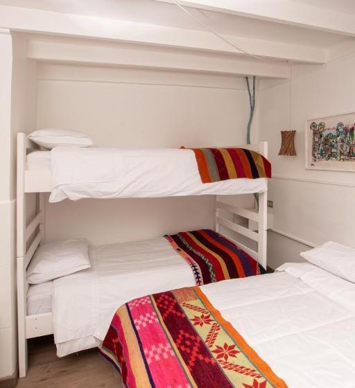 经典四人房间, Hostal Copart