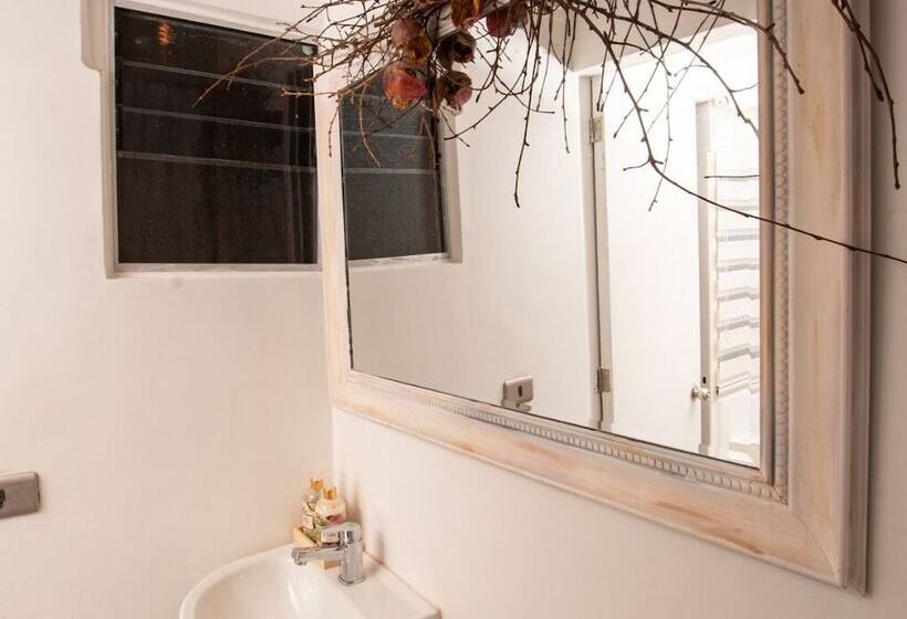 غرفة قياسية ثلاثية, Hostal Copart
