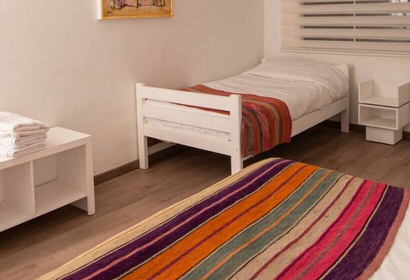 غرفة قياسية ثلاثية, Hostal Copart