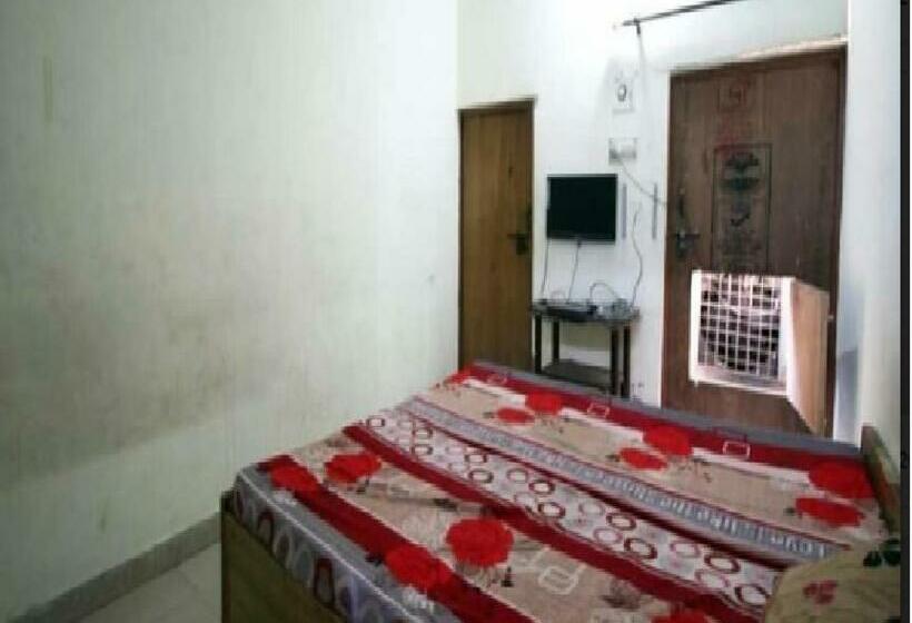 اتاق اکونومی, New Agra Guest House By Wb Inn