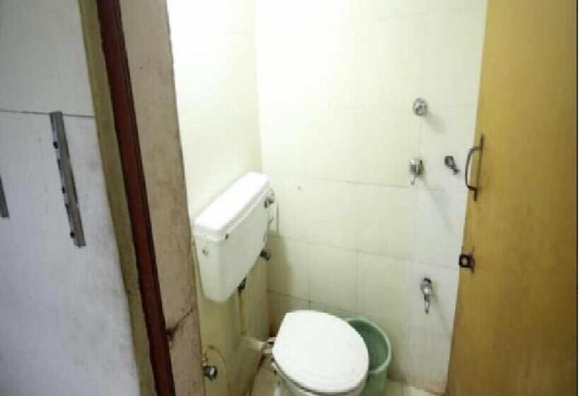 اتاق لوکس, New Agra Guest House By Wb Inn