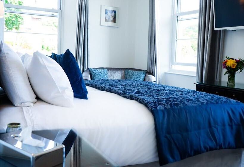 Deluxe Rum, Gresham Court