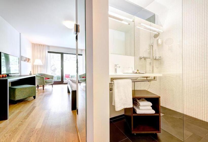 חדר סטנדרט עם מרפסת, Aktiv Hotel Sarotla