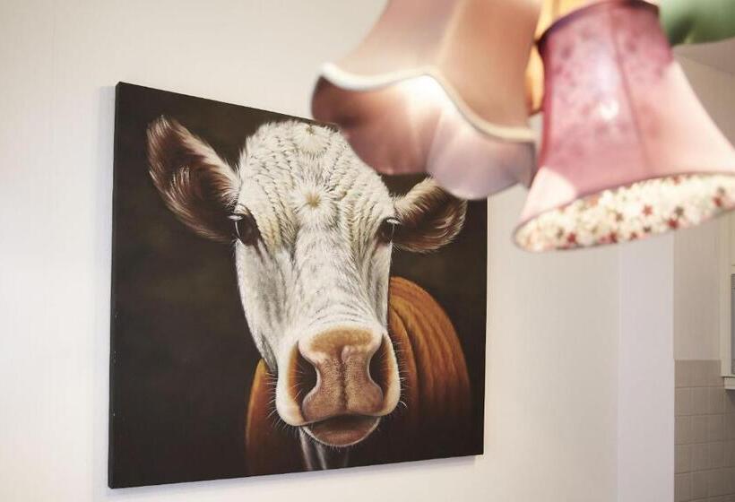 스위트, Aparthotel Bernstein