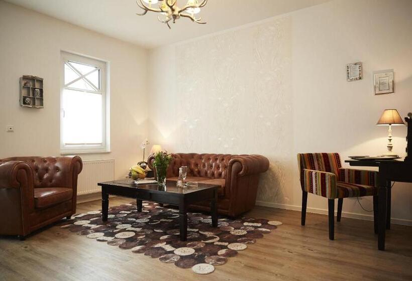 스위트, Aparthotel Bernstein