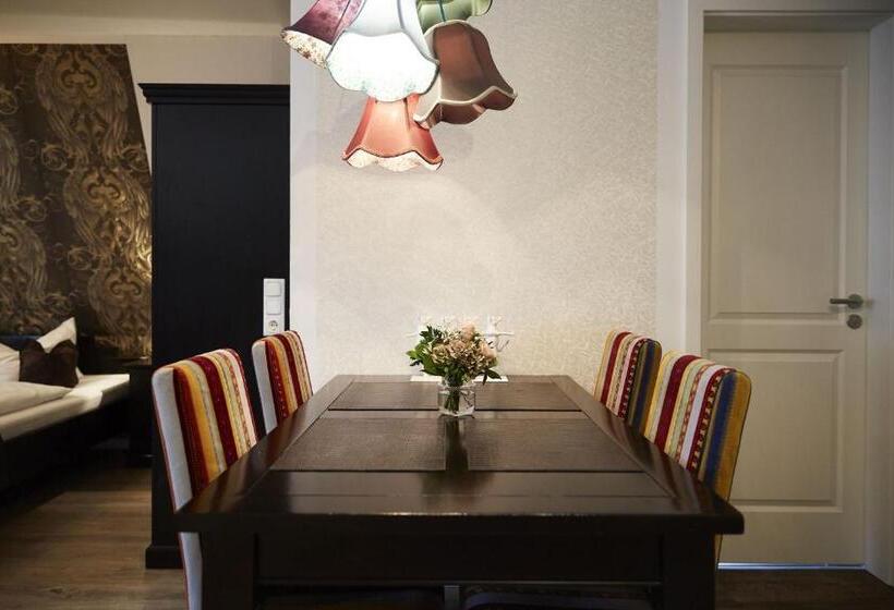 주니어 스위트, Aparthotel Bernstein