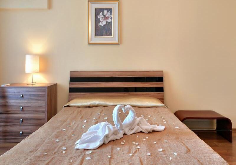 Студия Стандарт, Apart Hotel Golden Line