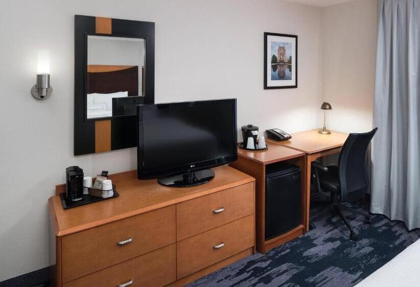 חדר דלוקס מותאם לאנשים עם מוגבלויות, Fairfield Inn & Suites South Bend At Notre Dame