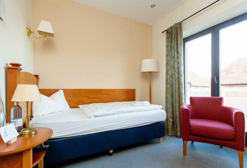 غرفة قياسية فردية, Und Restaurant Haus Sajons