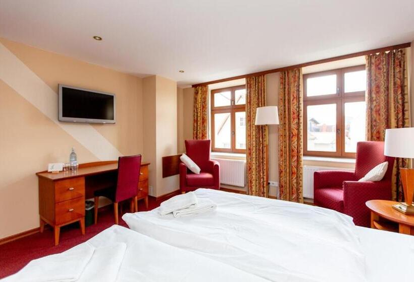 غرفة قياسية, Und Restaurant Haus Sajons