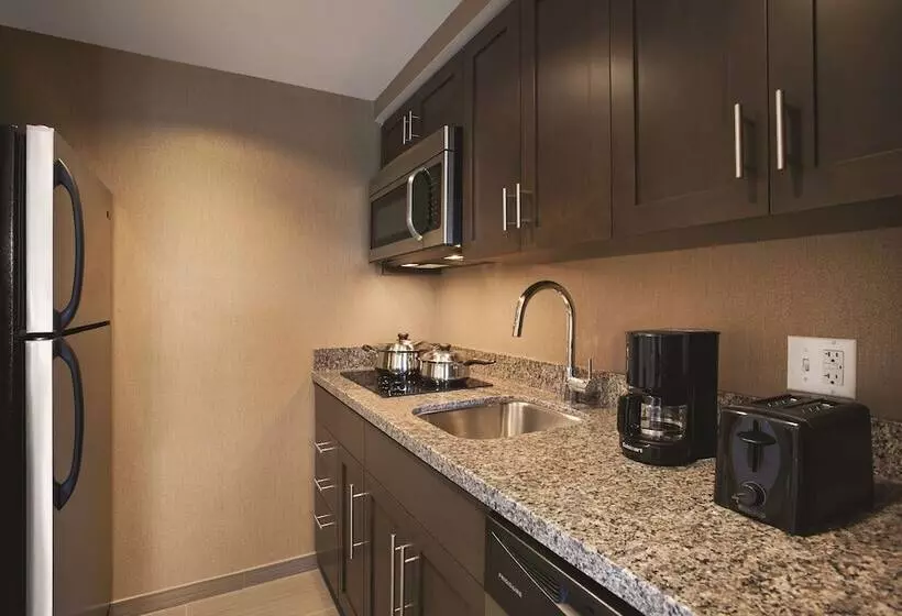 スイート, Homewood Suites By Hilton Charlottesville, Va