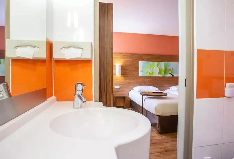 Camera Standard, Ibis Styles Bourges