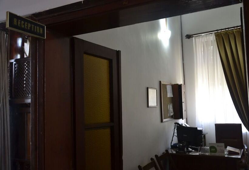 اتاق استاندارد یک نفره, Konak Hotel Kaleiçi