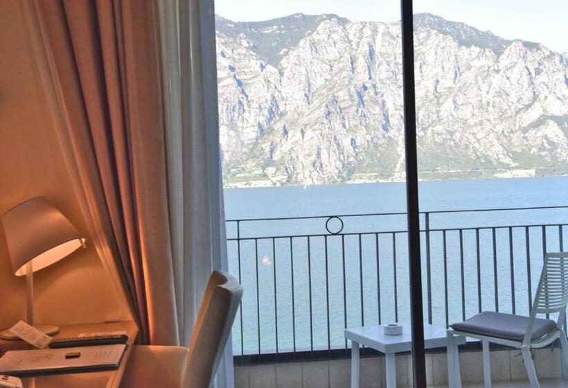 اتاق استاندارد یک نفره, Piccolo