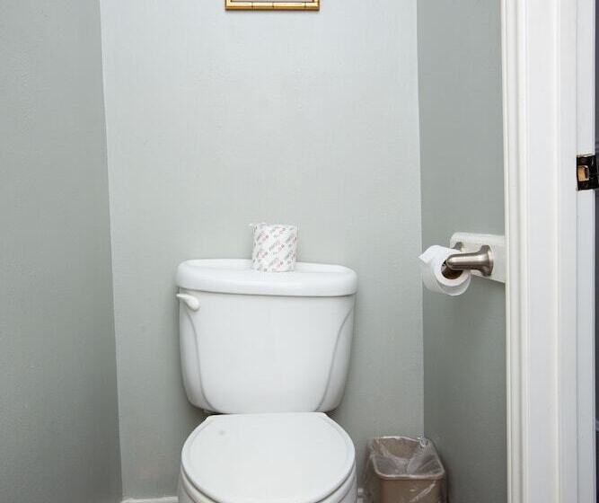 اتاق لوکس, The Rialto