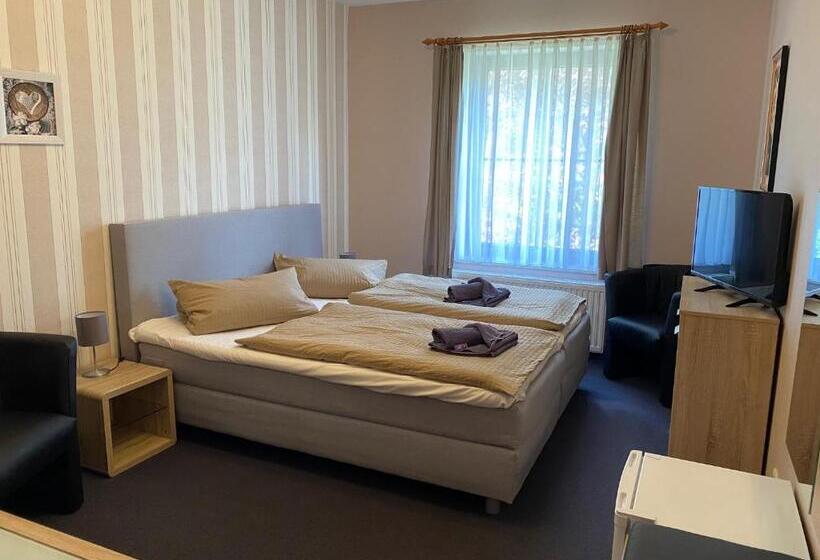 스탠다드 룸, Wald