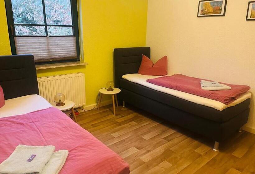 침실 3개 아파트, Wald