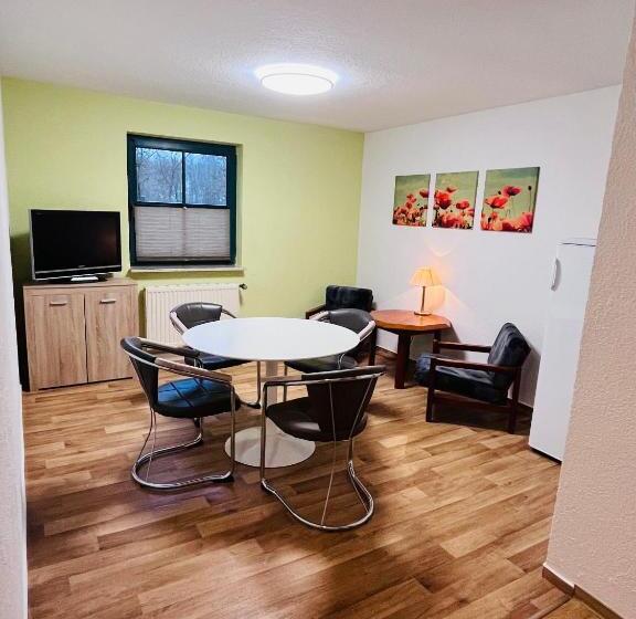 침실 3개 아파트, Wald