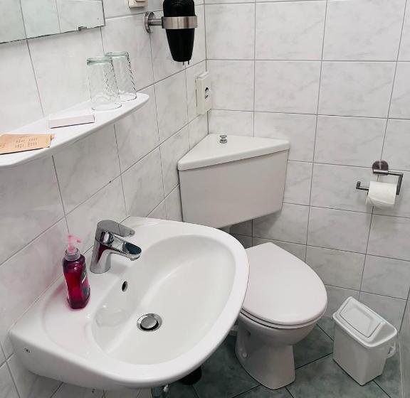 스탠다드 룸, Wald