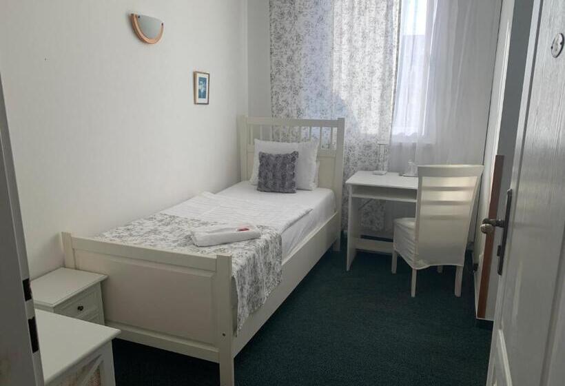 اتاق استاندارد یک نفره, White House