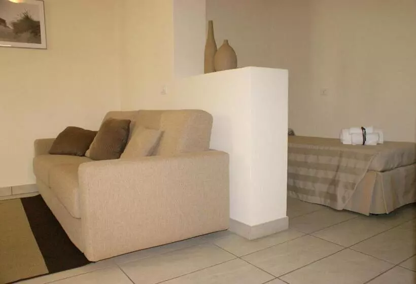 استودیوی استاندارد, Residence Belmare