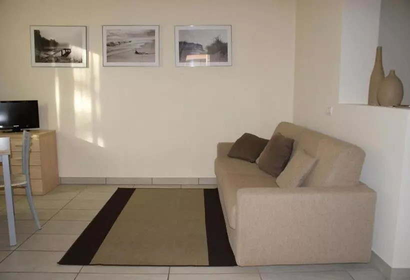 استودیوی استاندارد, Residence Belmare