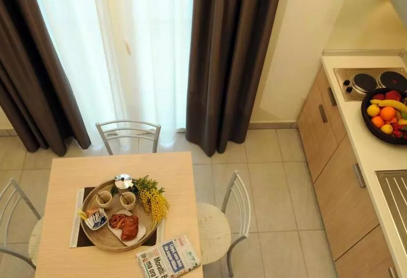 سوییت با چشمانداز دریا, Residence Belmare